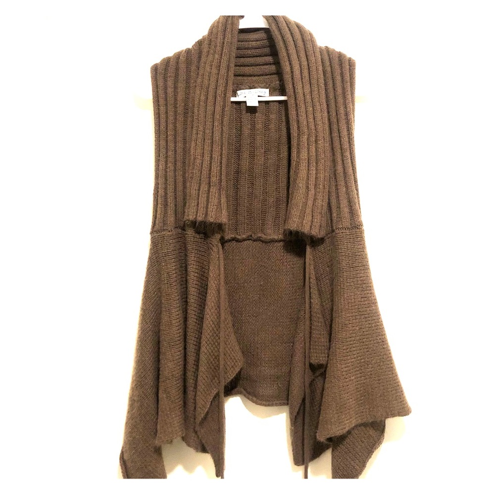 Love by design Vest